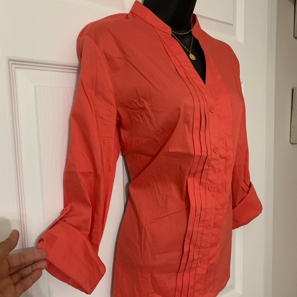 East 5th Women´s Coral Button Up Top, Size M - Picture 14 of 16